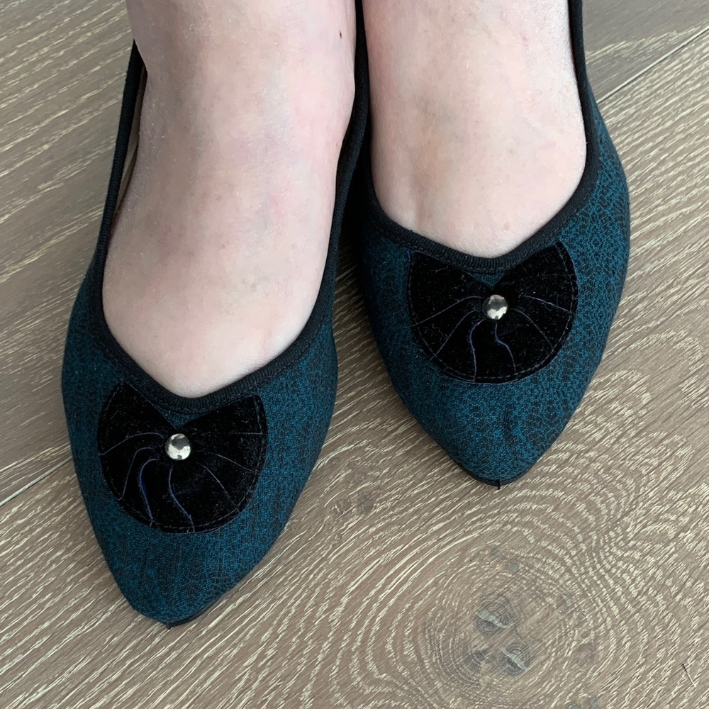 NEW!! Chic Teal and Black Women's Flats